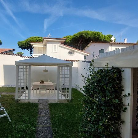 Minzoni94 - Twobedroom+Garden リド・ディ・カマイオーレ エクステリア 写真