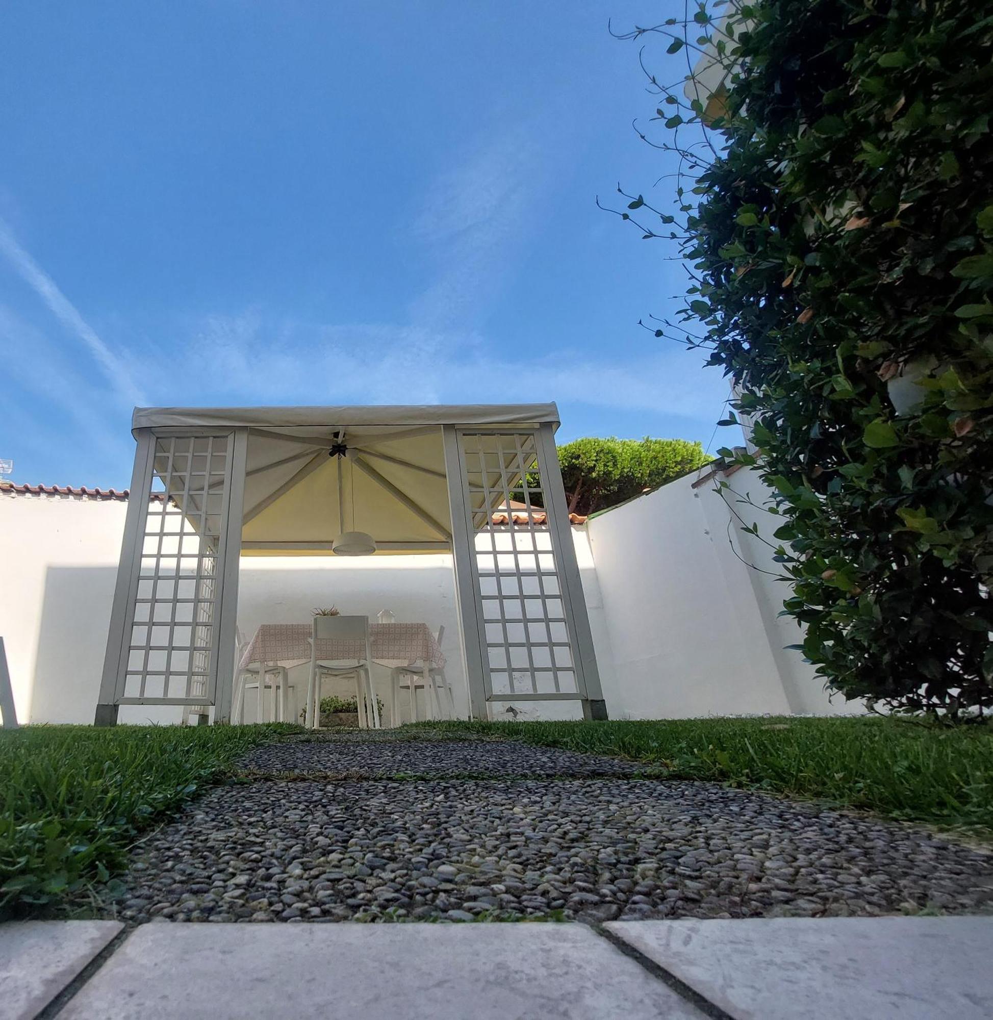 Minzoni94 - Twobedroom+Garden リド・ディ・カマイオーレ エクステリア 写真