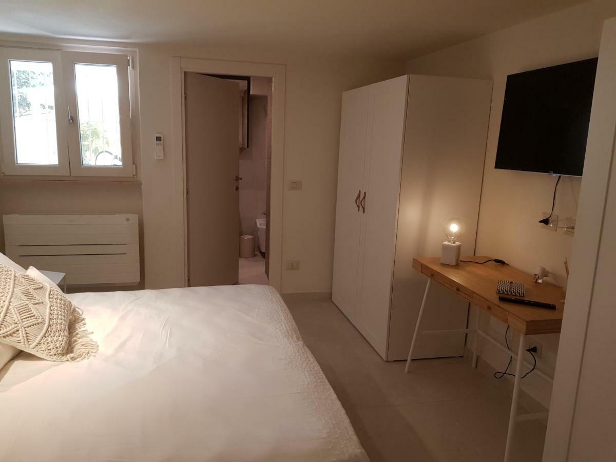 Minzoni94 - Twobedroom+Garden リド・ディ・カマイオーレ エクステリア 写真