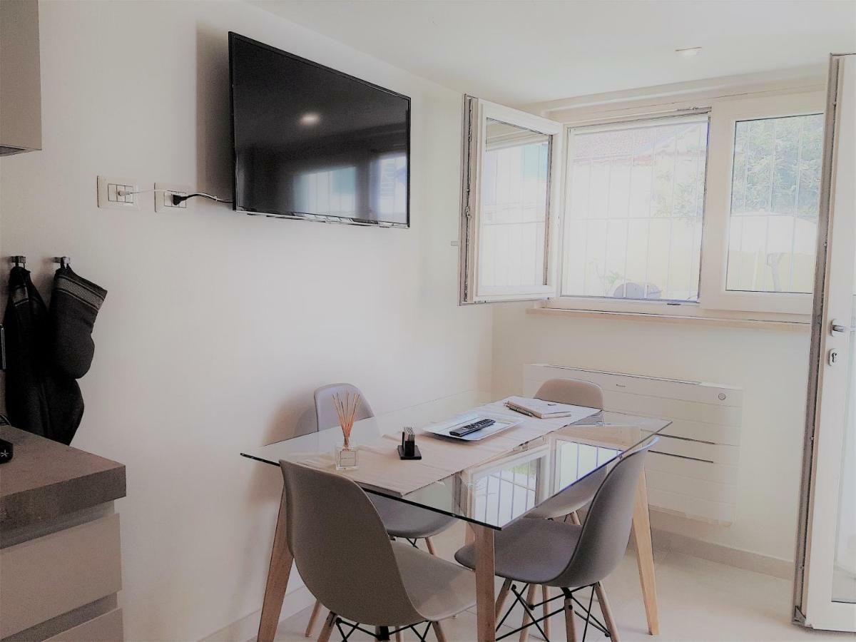 Minzoni94 - Twobedroom+Garden リド・ディ・カマイオーレ エクステリア 写真